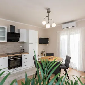 Apartment Star - Free Private Parking, Zadar