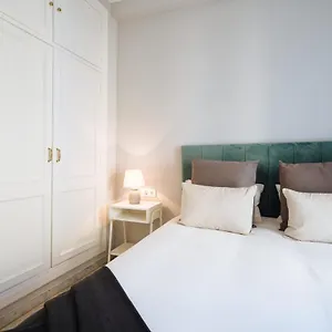 https://magno-apartments-guadalquivir-terrace.es-andalucia.com